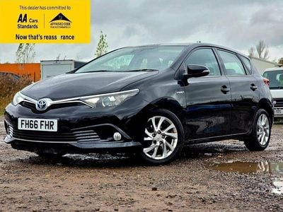 Black Used 2016 Toyota Auris Hybrid Business Edition Hatchback | £9,988 (Fair price)