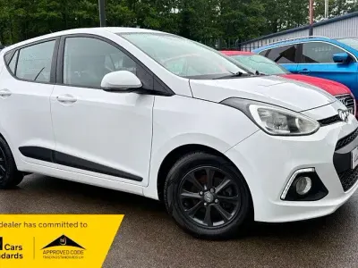 Used Hyundai i10 Premium 2016 White Hatchback