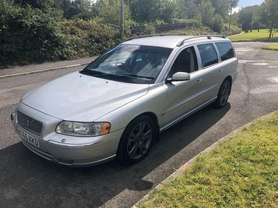 Used Volvo V70 SE 2005 Silver Estate