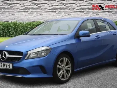 Used Mercedes A180 122 HP (89 kW) 2017 Blue Hatchback