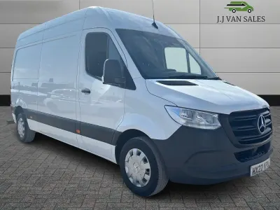 Used Mercedes Sprinter Premium 150 HP (110 kW) 2022 White Van