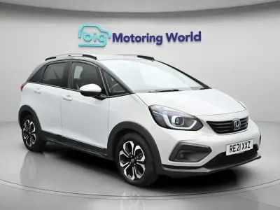 Second-hand Honda Jazz Hybrid 107 CP (78 kW) 2021 Alb Hatchback