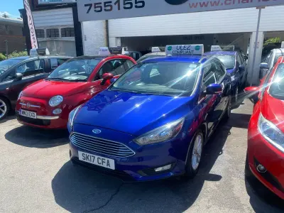 Używany Ford Focus Zetec 2017 Niebieski Hatchback