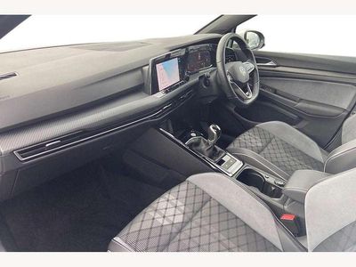Used VW Golf VIII R-line 130 HP (95 kW) 2023 White Hatchback