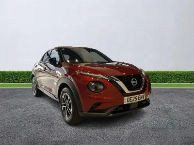 Used Nissan Juke N-Connecta 114 HP (83 kW) 2025 Red SUV