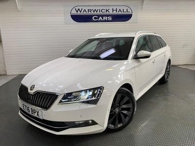 Used Skoda Superb LAURIN & KLEMENT 150 HP (110 kW) 2016 White Estate