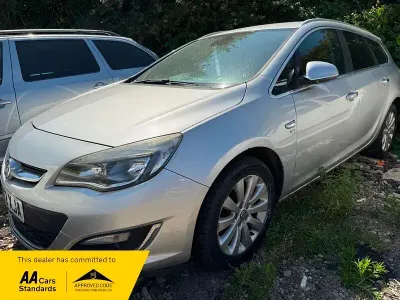 Used Vauxhall Astra S 165 HP (121 kW) 2012 Silver Estate