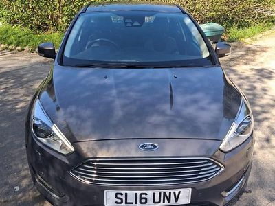 Usado Ford Focus Titanium X 120 HP (88 kW) 2016 Castanho Citadino