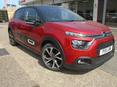Used Citroën C3 PureTech 83 HP (61 kW) 2022 Red Hatchback