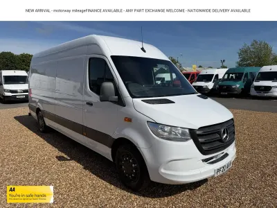 Used Mercedes Sprinter 143 HP (105 kW) 2020 White Van