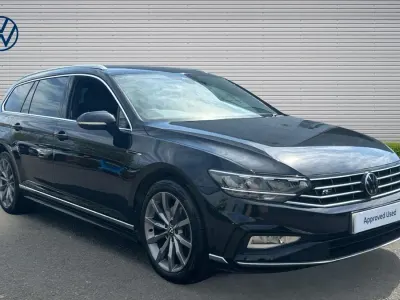 Used VW Passat R-line 150 HP (110 kW) 2023 Black Estate