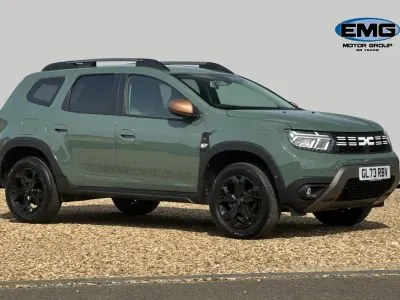 Second-hand Dacia Duster Extreme 100 CP (73 kW) 2023 Verde SUV