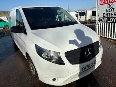 Begagnad Mercedes Vito Progressive 100 HK (73 kW) 2021 Vit Van