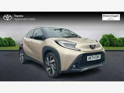 Used Toyota Aygo X 72 HP (52 kW) 2024 Beige SUV