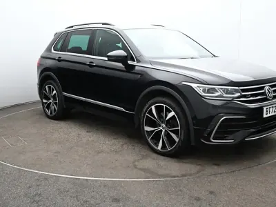 Używany VW Tiguan R-line 245 KM (180 kW) 2023 Czarny SUV