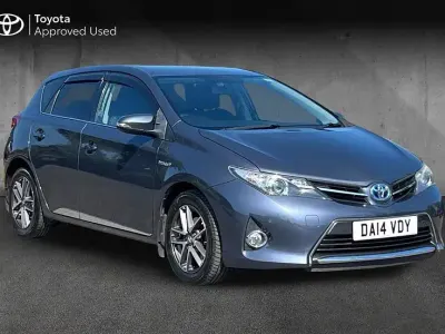 Used Toyota Auris Hybrid