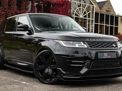 Käytetty Land Rover Range Rover Sport HSE Dynamic 306 HP (225 kW) 2020 Katumaasturi
