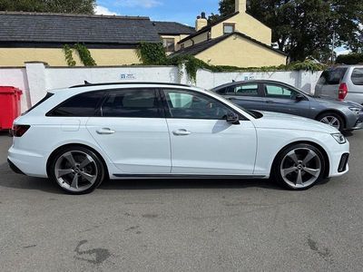 Used Audi A4 Black Edition 150 HP (110 kW) 2021 White Estate