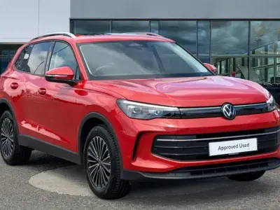 Used VW Tiguan Match 130 HP (95 kW) 2024 Persimmon red metallic SUV
