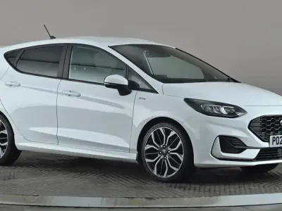 Używany Ford Fiesta ST-Line X 100 KM (73 kW) 2023 Biały Hatchback