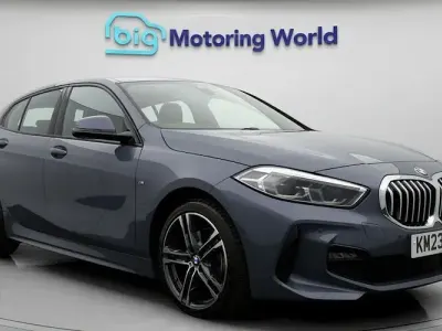 Używany BMW 118 M Sport 136 KM (100 kW) 2023 Szary Hatchback