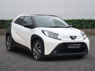 Used Toyota Aygo X 72 HP (52 kW) 2023 White SUV