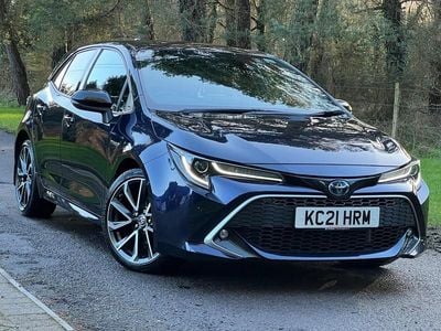 Used Toyota Corolla 122 HP (89 kW) 2021 Blue/black Hatchback