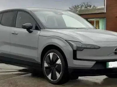 Nouă Volvo EX30 Performance 314 kW (428 CP) 2026 Gri SUV