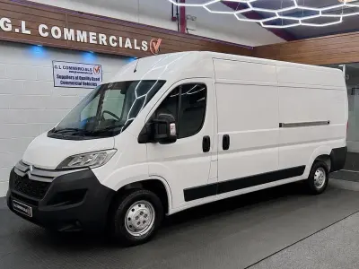Gebraucht Citroën Relay 140 PS (102 kW) 2023 Weiß Van