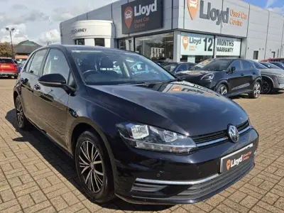 Used VW Golf VII SE 125 HP (91 kW) 2018 Black Hatchback