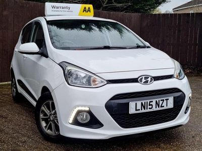 Used Hyundai i10 Premium 66 HP (48 kW) 2015 White Hatchback