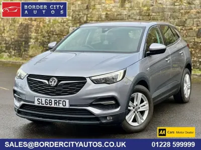 Used Vauxhall Grandland X S 130 HP (95 kW) 2018 Grey SUV