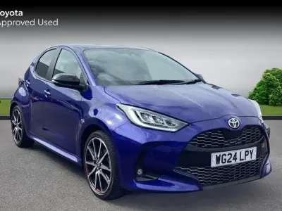 Used Toyota Yaris Hybrid Sport 116 HP (85 kW) 2024 Galactic blue Hatchback