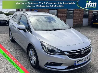 Used Vauxhall Astra Design Edition 108 HP (79 kW) 2026 Grey Estate