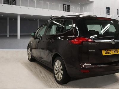 Used Vauxhall Zafira Tourer Design Edition 140 HP (102 kW) 2016 Brown MPV