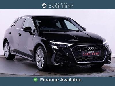 Begagnad Audi A3 Sportback e-tron S-Line 2023 Svart Halvkombi