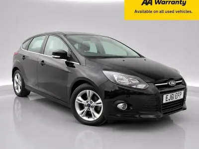 Used Ford Focus Zetec 125 HP (91 kW) 2011 Black Hatchback