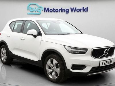 Used Volvo XC40 Momentum 197 HP (144 kW) 2021 White SUV