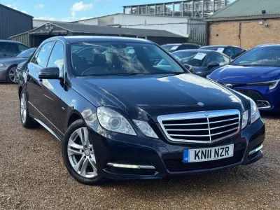 Used Mercedes E250 Avantgarde 2011 Blue Sedan