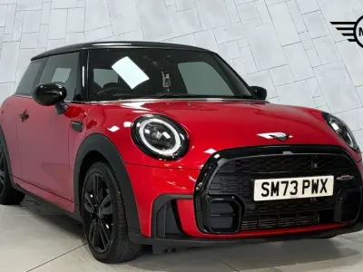 Używany Mini Cooper Hatch 134 KM (98 kW) 2023 Czerwony Hatchback