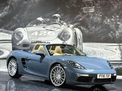 Used Porsche 718 Boxster 300 HP (220 kW) 2016 Blue Cabriolet
