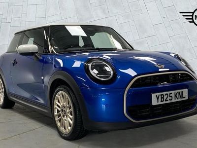 Used Mini Cooper Hatch 113 kW (154 HP) 2025 Blue Hatchback