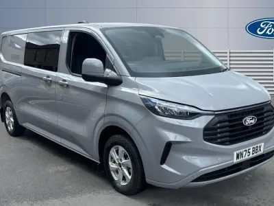 Usado Ford Transit Custom Limited 136 HP (100 kW) 2025 Van