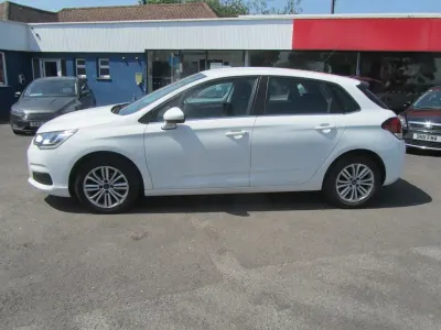 Used Citroën C4 Feel 2015 White Hatchback