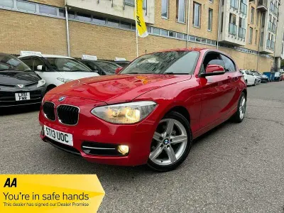 Used BMW 116 Sport Line 2013 Red Hatchback