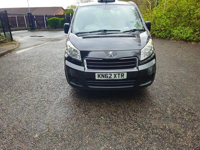 Begagnad Peugeot TePee Comfort 2013 Svart Minibuss