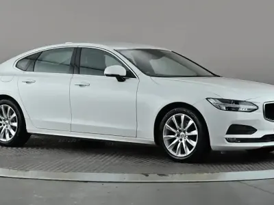 Used Volvo S90 Momentum 190 HP (139 kW) 2019 White Sedan