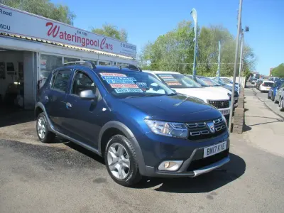 Used Dacia Sandero Lauréate 2017 Blue Hatchback