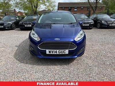 Usado Ford Fiesta Zetec 100 HP (73 kW) 2014 Citadino