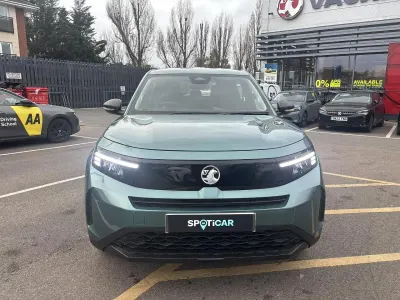 Używany Vauxhall Frontera Design Edition 81 kW (111 KM) 2025 Zielony SUV